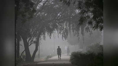 दिल्ली में धुंध की मोटी चादर, ‘बहुत खराब’ कैटिगरी में बनी हुई है एयर क्वॉलिटी