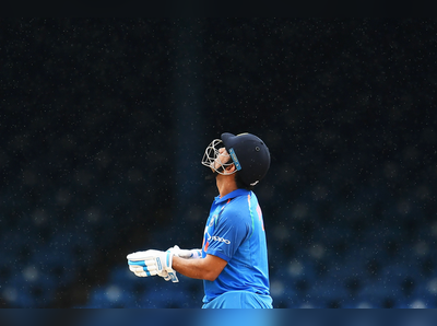 MS Dhoni 9999; ದಾಖಲೆಗಿನ್ನು ಬೇಕು 1 ರನ್!