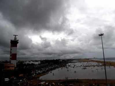 Chennai Rains:சென்னையில் பரவலாக மழை- வடகிழக்கு பருவமழை விரைவில் தொடங்க வாய்ப்பு