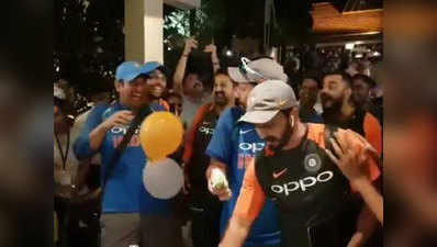 IND vs WI: भारतीय टीम ने यूं मनाया सीरीज जीत का जश्न
