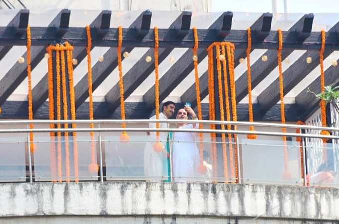 Ranveer Singh looks all excited and happy at his Haldi ceremony