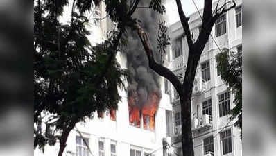 कोलकाता: एपीजे हाउस में लगी आग काबू में, दमकल ने की घंटों मशक्कत