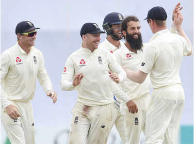 इंग्लैंड की पहले टेस्ट में श्रीलंका पर बड़ी जीत