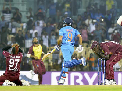 चेन्नै टी20: अंतिम ओवर में भारत को 5 रन की जरूरत, आखिरी गेंद पर अटक गई थीं सांसें