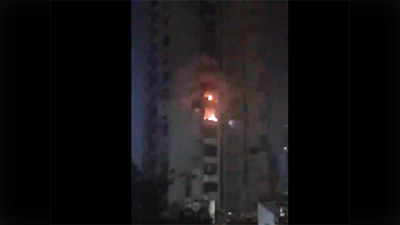 मुंबई: अंधेरीत इमारतीला आग, दोघांचा होरपळून मृत्यू