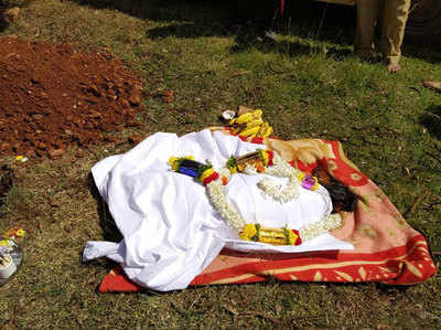 चिकमंगलुरुः क्राइम क्रैकर स्निफर डॉग की मौत, दिया गया कैनिन कॉप का सम्मान