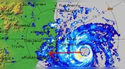 ഗജ ചുഴലിക്കാറ്റ് തമിഴ്നാട്ടിൽ നാശം വിതയ്ക്കുന്നു; വിദ്യാലയങ്ങൾക്ക് അവധി