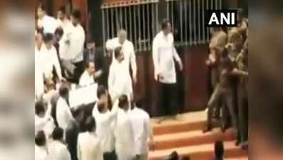 श्री लंका के संसद में लगातार दूसरे दिन हंगामा, सोमवार तक कार्यवाही स्थगित