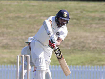 अनअफिशल टेस्ट: भारत ए ने 467 रन पर घोषित की पारी, न्यू जीलैंड ए की अच्छी शुरुआत