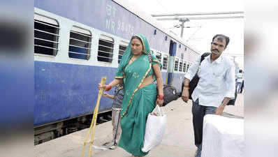ट्रेनों की लेटलतीफी जारी- पंजाब मेल 12 घंटे लेट, चारबाग में हंगामा