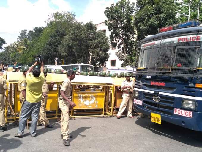 ವಿಧಾನಸೌಧಕ್ಕೆ ಕರೆದೊಯ್ಯಿರಿ: ರೈತ ಮುಖಂಡರ ಮನವಿ