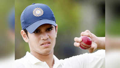 कूच बेहार अंडर 19 मैच में दिल्ली के खिलाफ अर्जुन तेंडुलकर को पांच विकेट