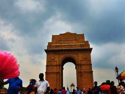 हवा की गति बढ़ने से दिल्ली की हवा में मामूली सुधार