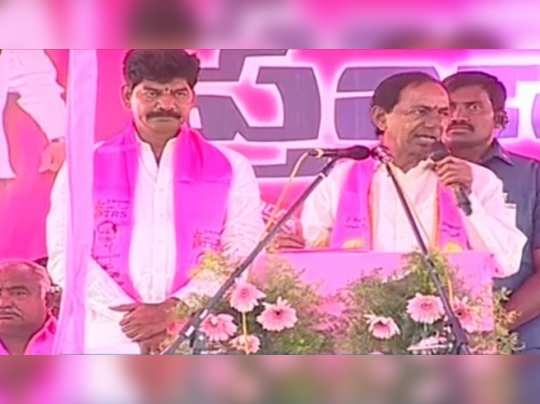 బలరాం నోటికి ఆ మాట ఎట్లా వచ్చింది: కేసీఆర్‌