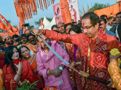 अयोध्या: राम मंदिर मामले में उद्धव ठाकरे का मोदी सरकार पर हमला, कहा- कुंभकर्ण को जगाने आया