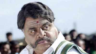 Ambareesh Death: ಮರೆಯಾದ ಅಂಬರೀಶ್‌, ಕಂಠೀರವ ಸ್ಟೇಡಿಯಂನಲ್ಲಿ ಅಂತಿಮ ದರ್ಶನ