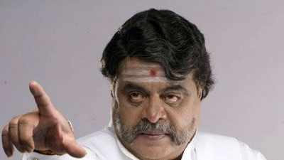 Ambareesh: తొడుక్కొని విసిరేసే చెప్పును కాదు.. రాజకీయాల్లోనూ రెబల్ స్టారే!