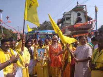 ಕನಕ ಮಾಲಾಧಾರಿಗಳಿಗೆ ಬೀಳ್ಕೊಡುಗೆ