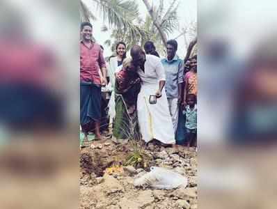 Gaja Cyclone: இந்த அம்மாவுக்கு வீடு கட்ட பூமி பூஜை செய்த ராகவா லாரன்ஸ்!
