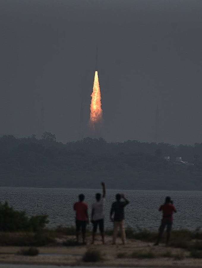 ನಭಕ್ಕೆ ಚಿಮ್ಮಿದ ಉಪಗ್ರಹ