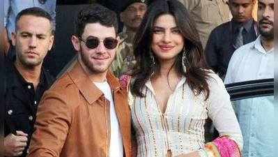 Priyanka-Nick Wedding: प्रियांका-निकच्या लग्नातही मोबाइल बंदी