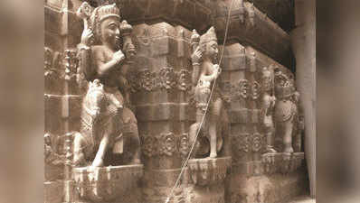 काशी विश्वनाथ मंदिर कॉरिडोर के लिए गिराए गए मकान, अब तक मिले 43 प्राचीन मंदिर