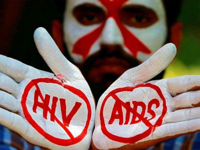 झूठ: एड्स और एचआईवी दोनों एक ही है