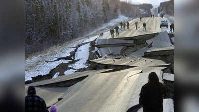 अलास्का ७ रिश्टर स्केलच्या भूकंपाने हादरलं
