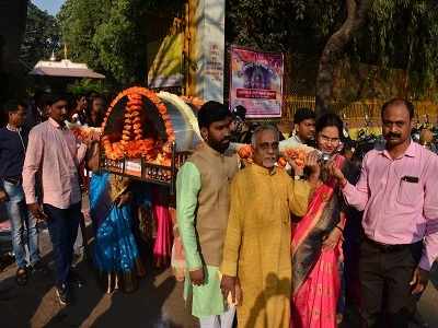 लोकाभिमुख साहित्यासाठी प्रोत्साहनाची गरज