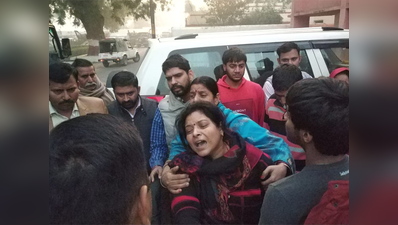 बुलंदशहर हिंसा: शहीद इंस्‍पेक्‍टर सुबोध कुमार की पत्‍नी बोलीं, बस एक बार मुझे उन्‍हें छू लेने दो