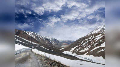 कश्मीर में ठंड का प्रकोप, लेह में न्यूनतम तापमान शून्य से नीचे