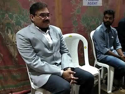Telangana elections: ಇವಿಎಂ ದೋಷ: ವೋಟ್ ಹಾಕಲು ಅರ್ಧ ಗಂಟೆ ಕಾದ ಪೊಲೀಸ್ ಆಯುಕ್ತ