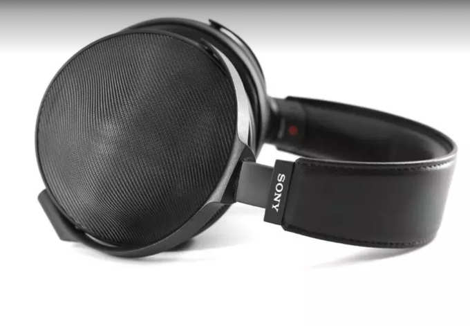 Sony MDR-Z1R Premium: १ लाख ६५ हजार