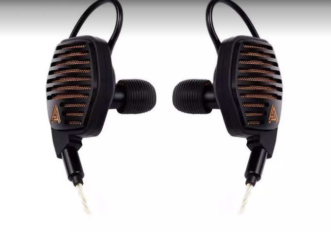 Audeze LCDi4: १ लाख ९९ हजार