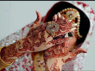 Bridal Mehndi Designs इस वेडिंग सीजन में हैं हिट