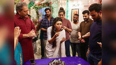 Divyanka Tripathi ने Yeh Hai Mohabbatein की टीम संग यूं मनाया बर्थडे