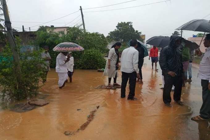 ఏపీపై పెథాయ్ తుఫాన్ పంజా