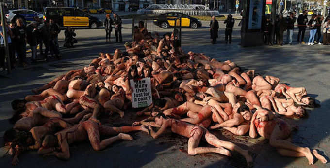 naked-demonstration