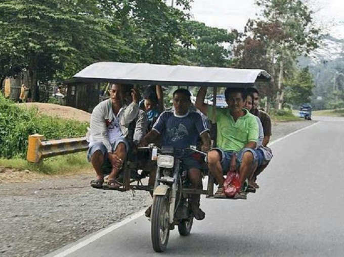 उफ्फ! बाइक को बना दिया ई-रिक्शा