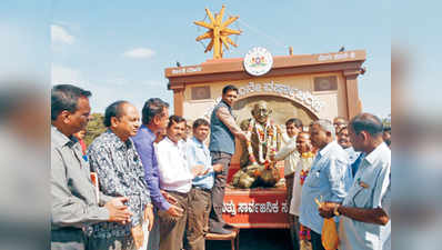 ಸವಣೂರಿಗೆ ಗಾಂಧೀಜಿ ಸ್ತಬ್ಧಚಿತ್ರ ರಥಯಾತ್ರೆ