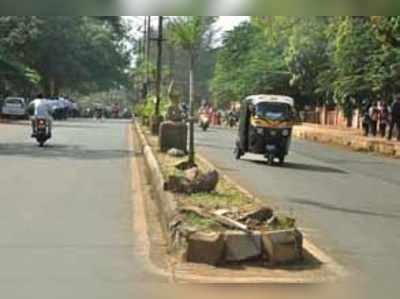 ಮೆರವಣಿಗೆ ಮಾರ್ಗ ಧೂಳುಮಯ