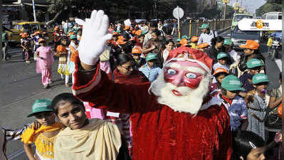 Christmas In Kolkata: গত ৪ বছরে শীতলতম বড়দিন, সেলিব্রেশনের মুডে বাংলা