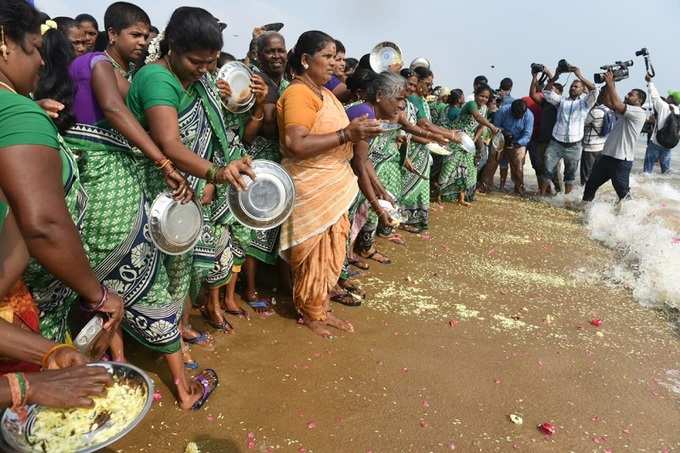 సునామీకి 14ఏళ్లు.. సముద్రుడికి శాంతి పూజలు