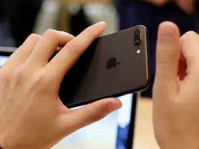 iPhoneची बॅटरी स्वस्तात बदला; उरले ५ दिवस