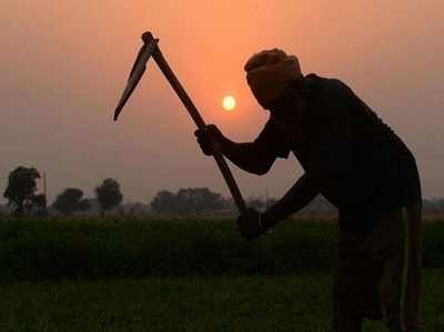 कर्नाटक: आत्महत्या करना चाहता है किसान परिवार, मुख्यमंत्री से मांगी परमिशन