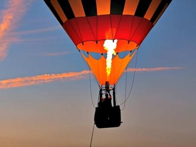 hot air balloon