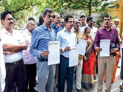 ஐ.ஜி.பொன்மாணிக்கவேல் மீது அறநிலையத்துறை அதிகாரிகள் 50 பேர்  புகார்!