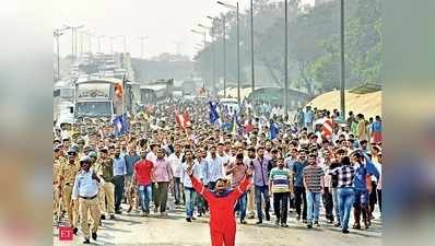 कोरगांव हिंसा: अपना बेटा गंवाने वाली मां ने कहा, दोषियों के पकड़े जाने तक न्याय नहीं होगा