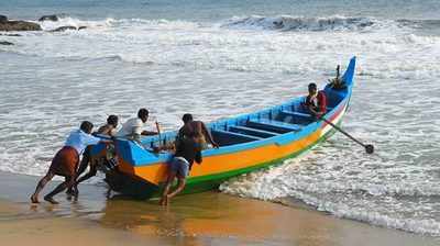 പൊന്നാനിയിൽ നിന്ന് പുറപ്പെട്ട 2 മത്സ്യത്തൊഴിലാളികളെ കാണാനില്ല