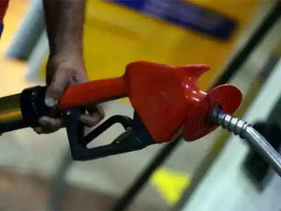 Petrol Price in Kerala: ഇന്ധനവിലയിൽ വൻ ഇടിവ്; പെട്രോളിന് 71.82 രൂപ